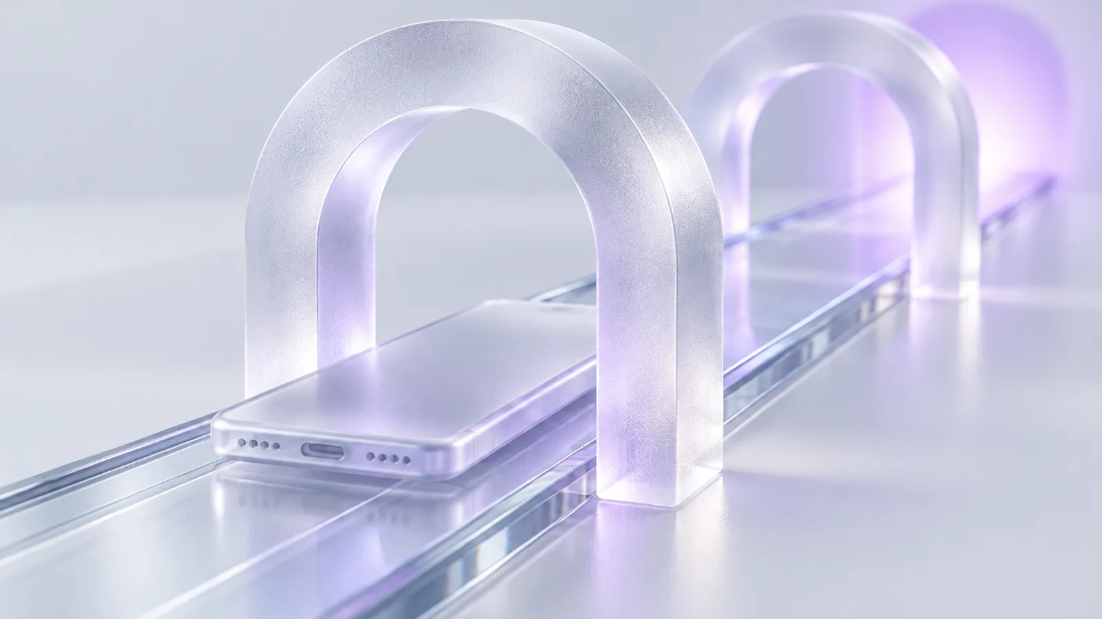 Uno smartphone di vetro che attraversa due archi di cristallo smerigliato, come due varchi di controllo